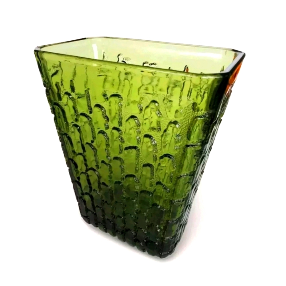 Anchor Hocking Glass Vase Avocado Green 7 5/8" Mid Century Vintage EUC